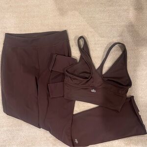 ALO Set Size Small in Raisin